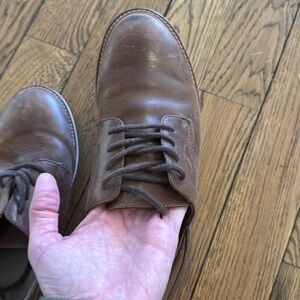 Globe Men’s leather 
Size 8
